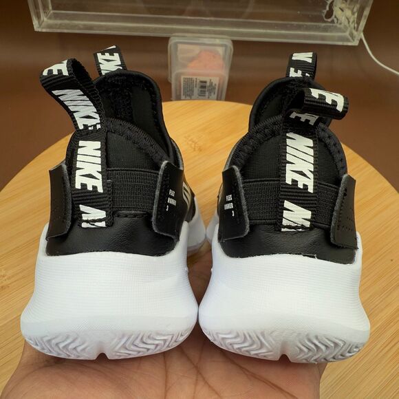 Nike Flex Runner 3 Toddler Size 10C Black/White Sneakers - Picture 7 of 10